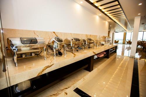 Golden Palm Halong Hotel