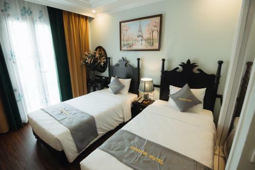Dragon Hotel