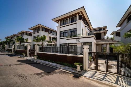 Bayhomes Villa Flc H? Long