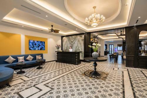 Ha Long Essence Hotel