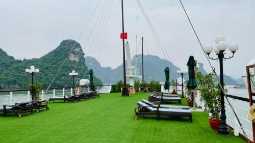 Sky Cruises Ha Long