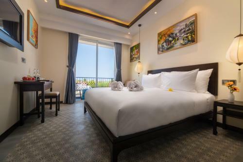 Hoi An Merrily Hotel