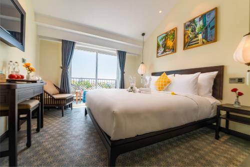 Hoi An Merrily Hotel