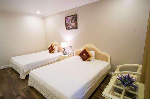 Kh�ch S?n Ng?c Lan H? Long Hotel