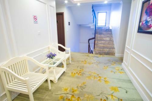 Kh�ch S?n Ng?c Lan H? Long Hotel
