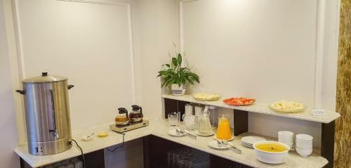 Kh�ch S?n Ng?c Lan H? Long Hotel