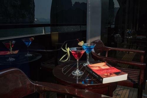 Scarlet Pearl Cruises