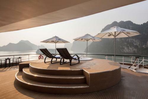 Scarlet Pearl Cruises