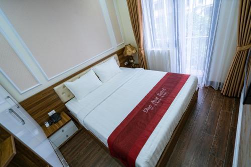Blue Star Hotel
