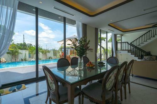 Bay Villa Ha Long