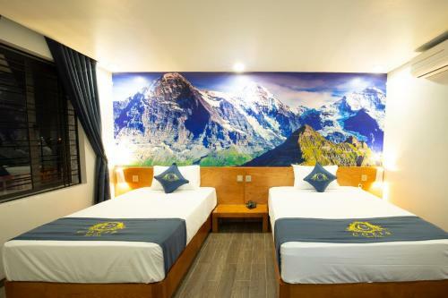 Cozi 9 Hotel - Theme Hotel