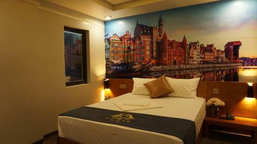 Cozi 9 Hotel - Theme Hotel