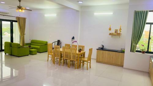 Hue Classic Hotel