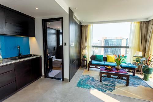 White Lotus Hue Hotel