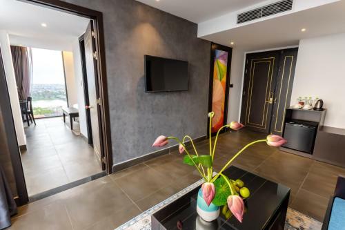 White Lotus Hue Hotel