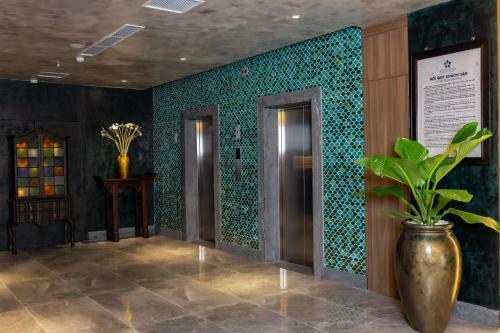 White Lotus Hue Hotel