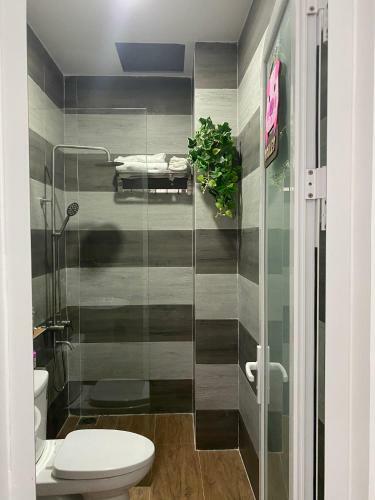 Th�nh T�nh Hotel Ph� Y�n