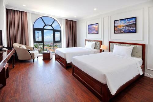 Sunflower Hotel Ph� Y�n