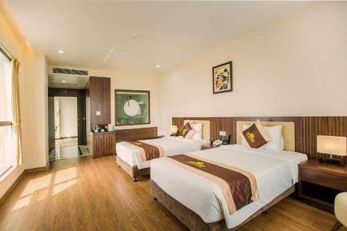 Luxury6 Hotel