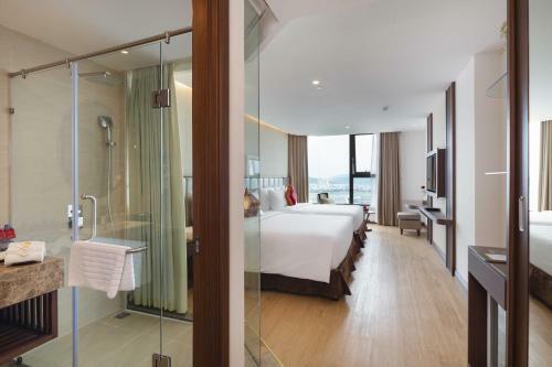 Regalia Gold Hotel