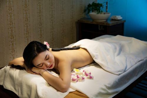 Regalia Gold Hotel