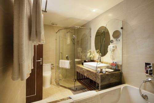 Regalia Gold Hotel