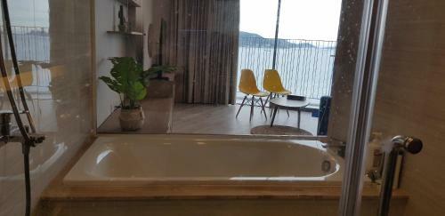 Apartamento Five Star Seafront Suite At Panorama Nha Trang