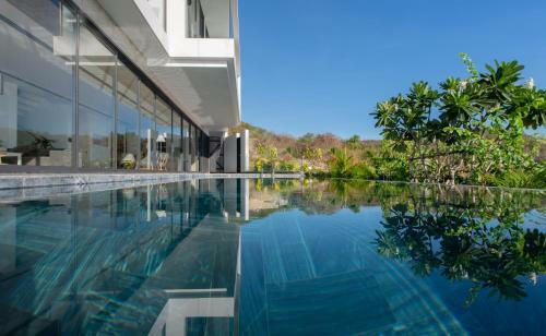 The Bridge Luxury Villa Nha Trang