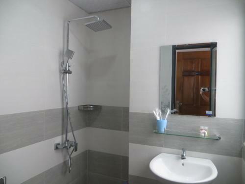 Hostal Anh Chi?n Hotel