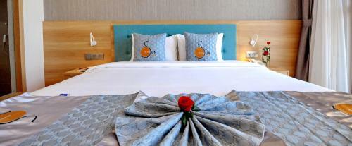 Sun Kiss Hotel