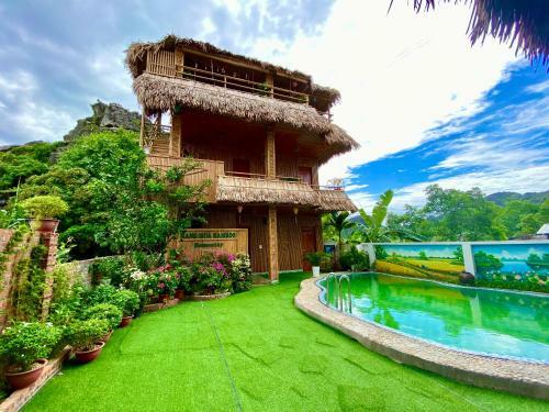 Hang Mua Bamboo Homestay