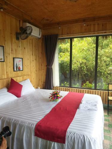 Hang Mua Bamboo Homestay