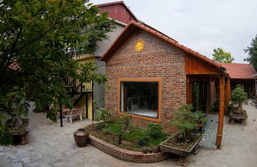 Trang An Mountainside Homestay
