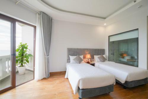 The May Beach Hotel