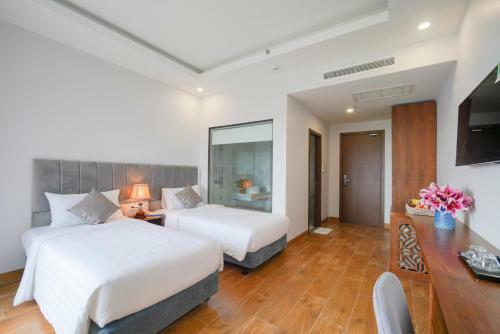 The May Beach Hotel