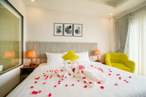 The May Beach Hotel