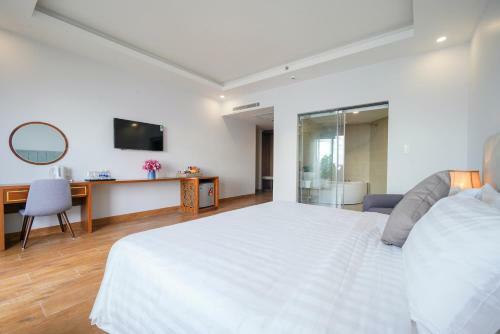 The May Beach Hotel