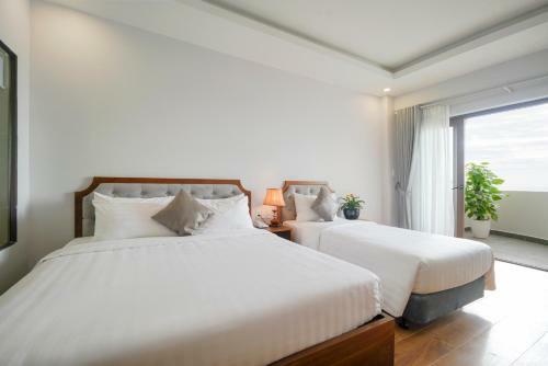 The May Beach Hotel