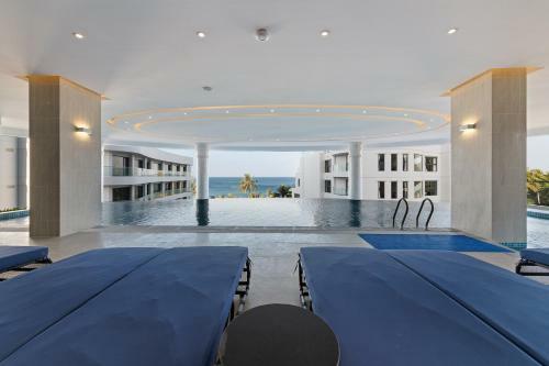Hotel Sunset Beach Resort And Spa
