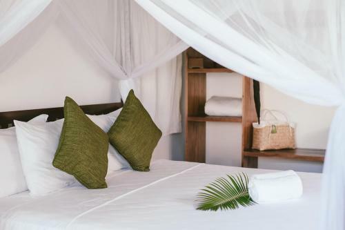 Hotel Thanh Kieu Beach Resort