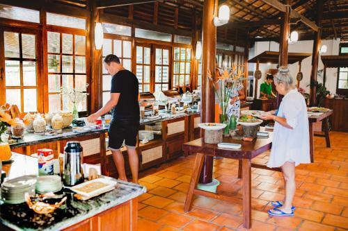 Hotel Thanh Kieu Beach Resort