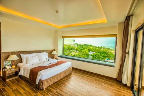 Hotel Coral Bay Resort