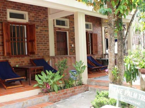 Hostal The Palm Tree Guesthouse