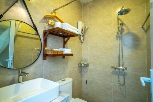 Hotel Vida Loca Sunset Beach Resort