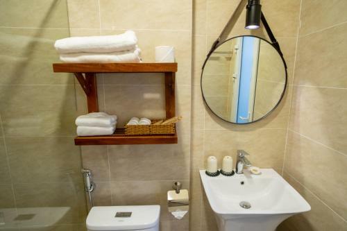 Hotel Vida Loca Sunset Beach Resort