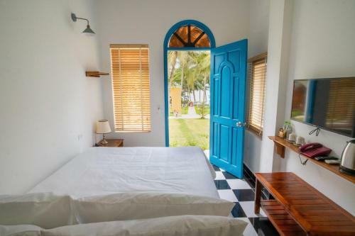 Hotel Vida Loca Sunset Beach Resort