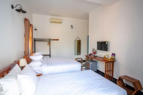 Hotel Vida Loca Sunset Beach Resort
