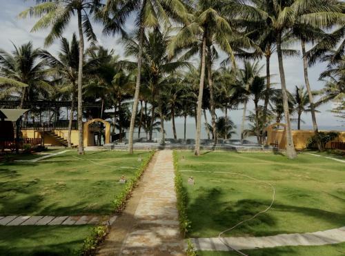 Hotel Vida Loca Sunset Beach Resort