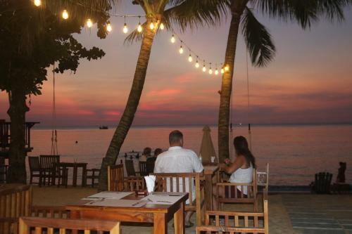Hotel Vida Loca Sunset Beach Resort