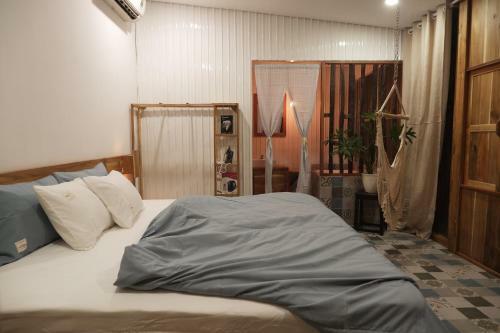 Rustic Couple House